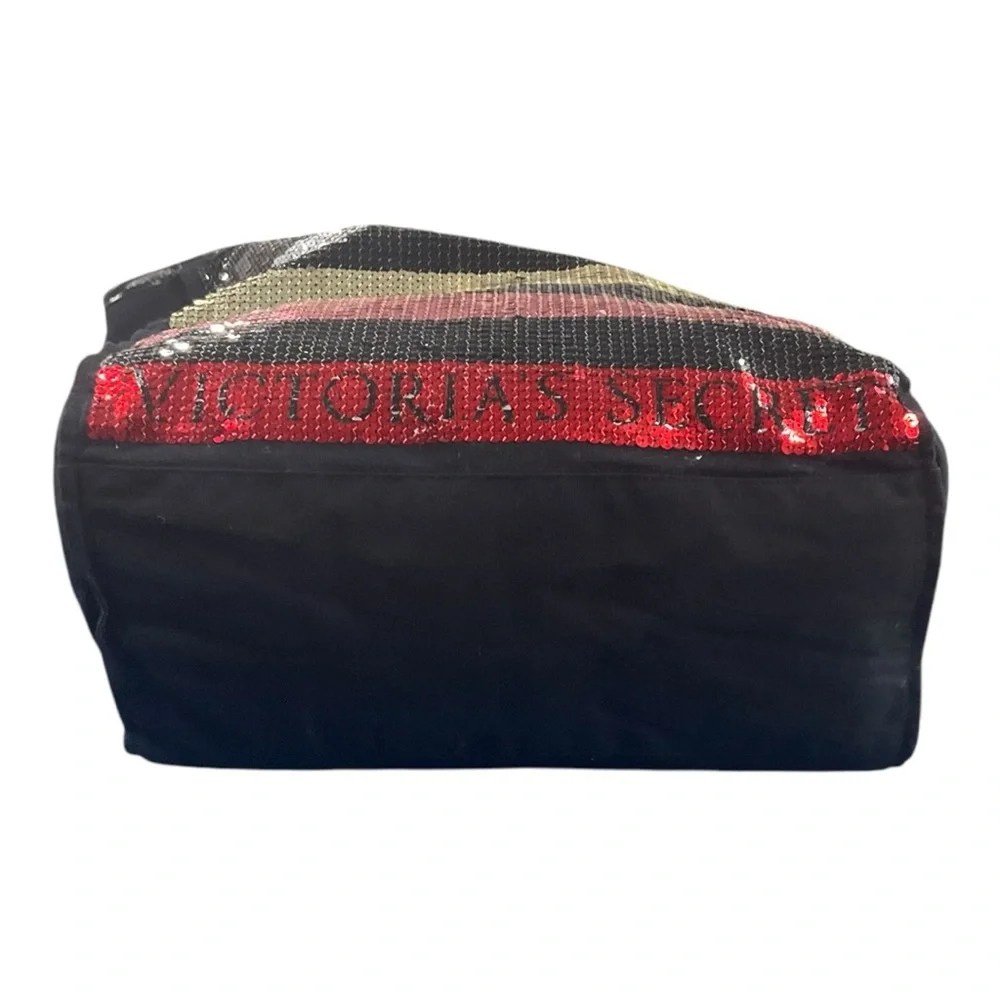 🖤 Victoria’s Secret‎ Sequin Stripe Tote Bag